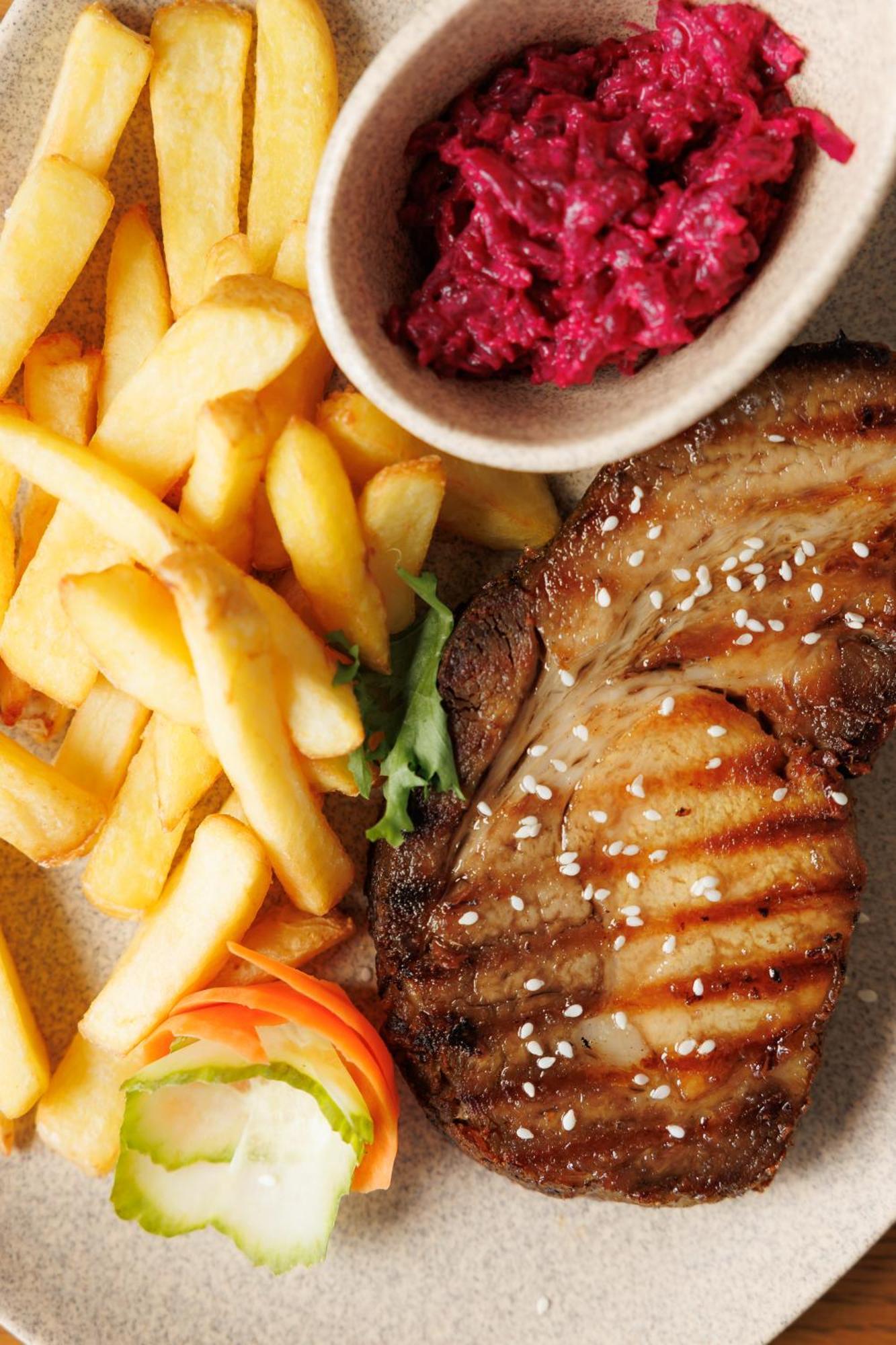 בוסטאני Suru Hotel & Restaurant מראה חיצוני תמונה